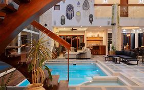 Villa Tikal